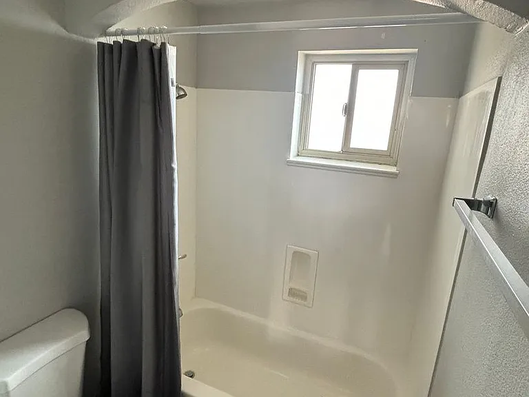 2238 E Taylor St — Photo 7
