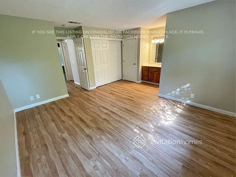 10059 Glen Grove Ct — Photo 8