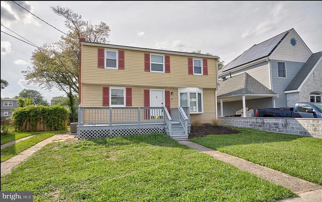 218 Union Ave photo 1