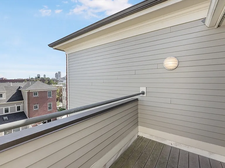55 Chelsea St #55 — Photo 20