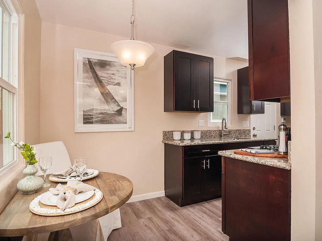 1 bed, 437 sqft, $2,495 — Photo 2