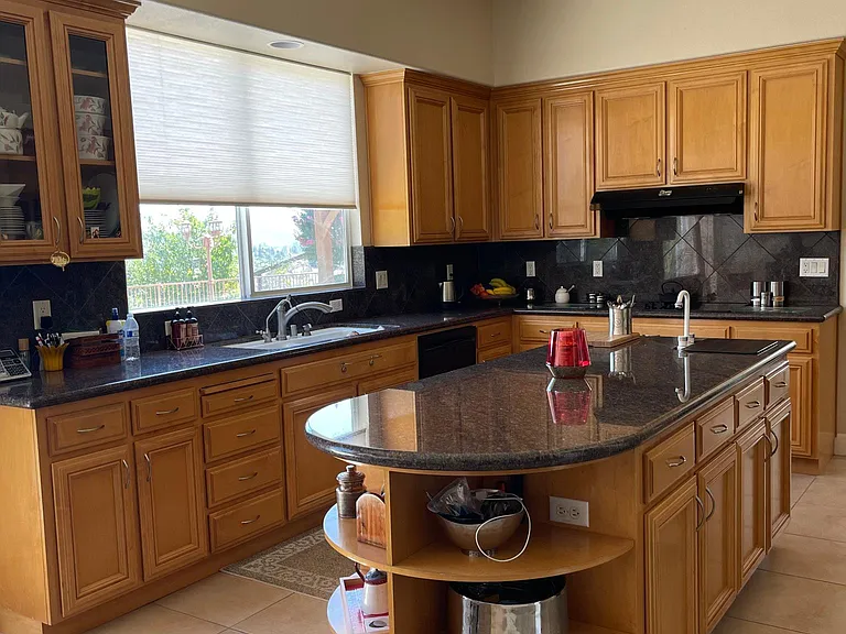 1148 Eagle Cliff Ct — Photo 3