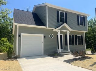5025 Lakeview Dr, Mentor, OH 44060