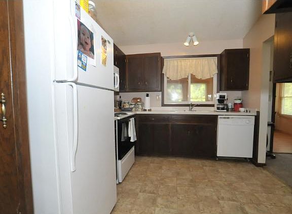 2nd image of 6523 Zealand Ln N