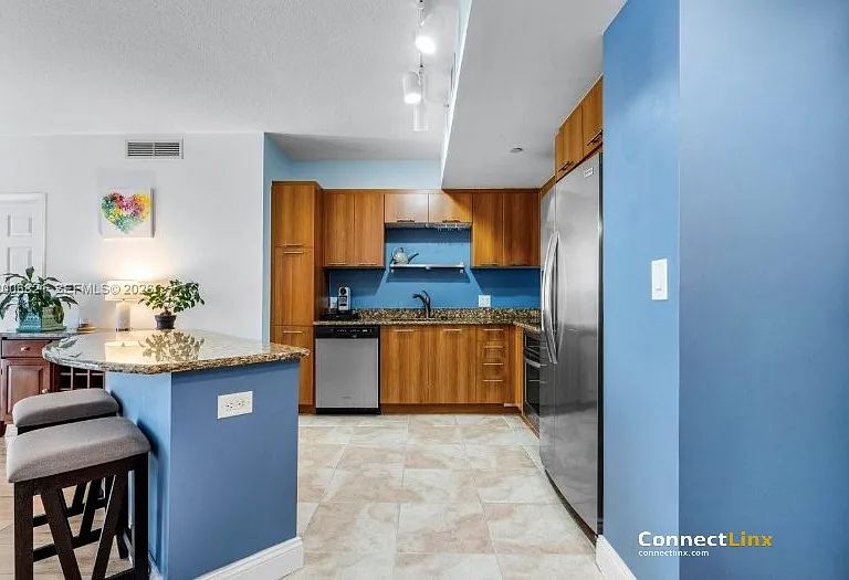 510 NW 84th Ave — Photo 11