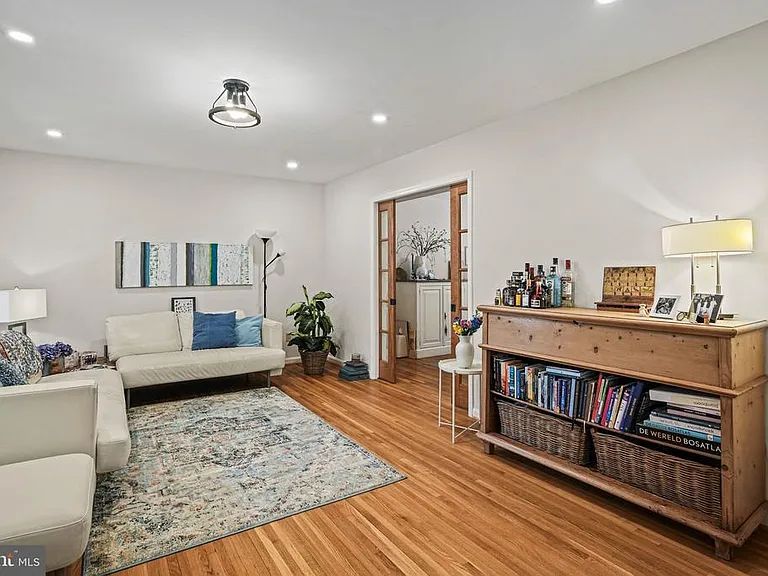 6117 Larstan Dr — Photo 13