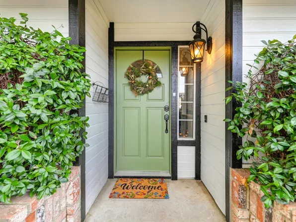 80 Sierra Mesa Ct, Auburn, CA 95603