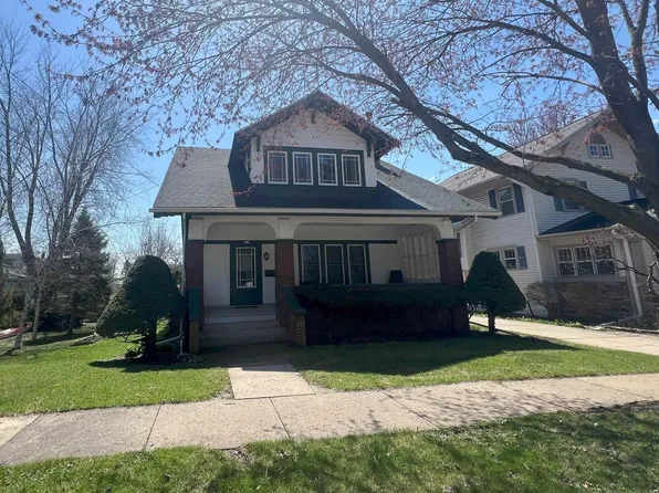 120 Johnson Street, Oregon, WI 53575