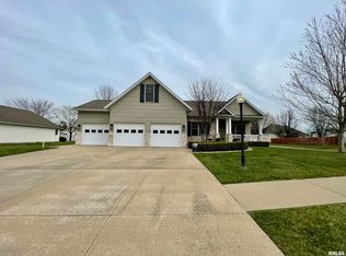 406 Legacy Dr, Herrin, IL 62948