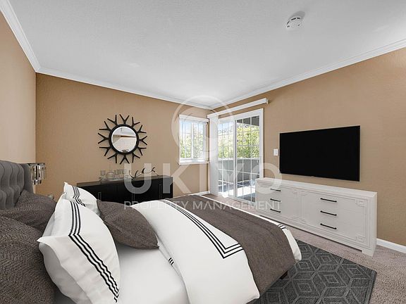 3rd image of 560 Canyon Oaks Dr APT D