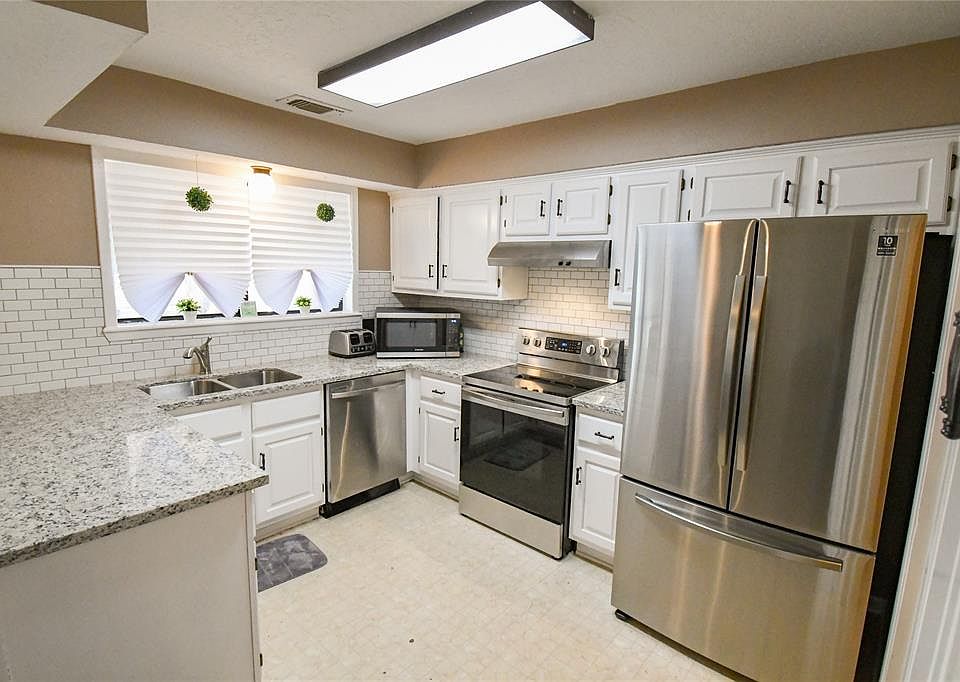 1st image of 4113 Hilltop Acres Ln