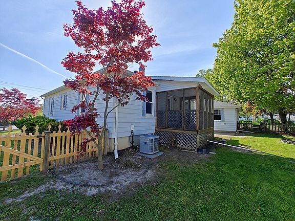 4th image of 1207 Napier Ave