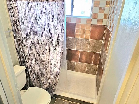 4th image of 2080 Karen Ave Unit C86