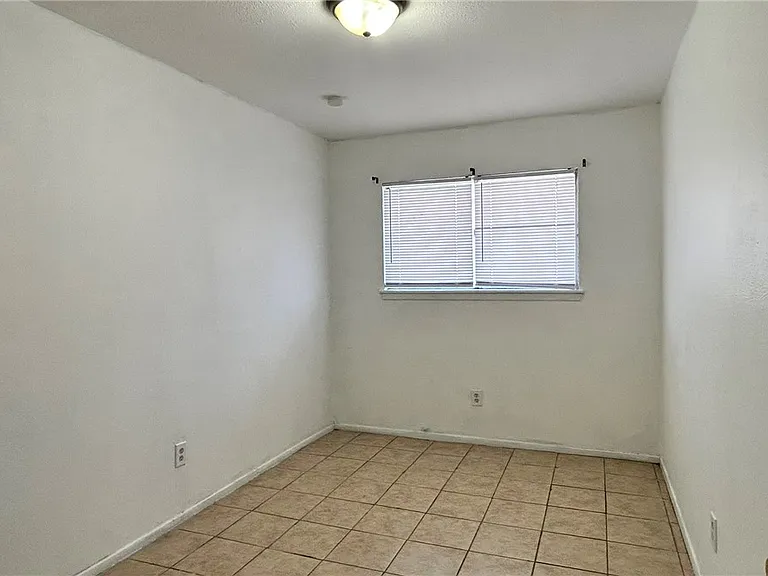 1004 Austin St #9 — Photo 18