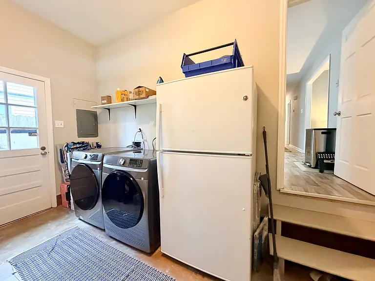 346 W McGinnis Cir — Photo 36