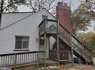 9203 Fowler Ln, Lanham, MD 20706