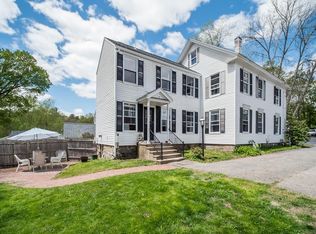 8 Pine St, Merrimac, MA 01860