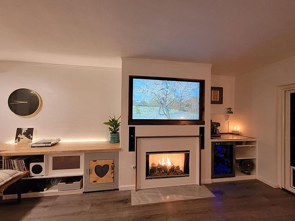 5th image of 617 Woodside Way