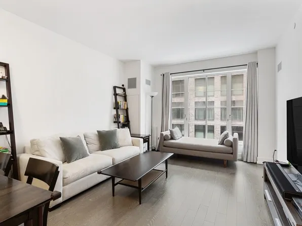 70 Charlton Street image 1 of 12