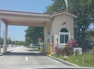 20400 NW 7th Ave APT 202, Miami Gardens, FL 33169