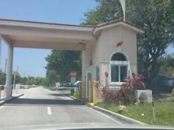 20400 NW 7th Ave, Miami Gardens, FL