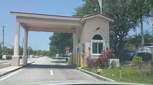 20400 NW 7th Ave Photo 1