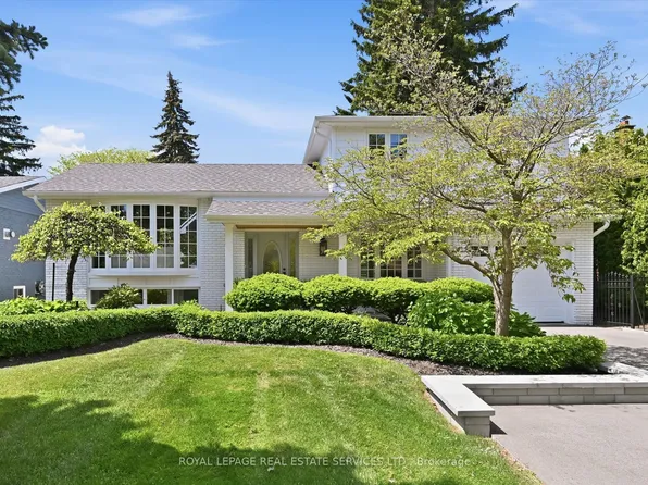 194 Solingate Dr, Oakville, ON L6L 3T1