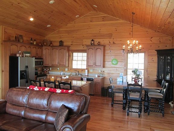 2nd image of 316 Snow Mountain Ln