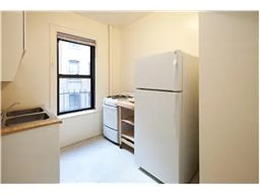 Sold by Douglas Elliman | media 11