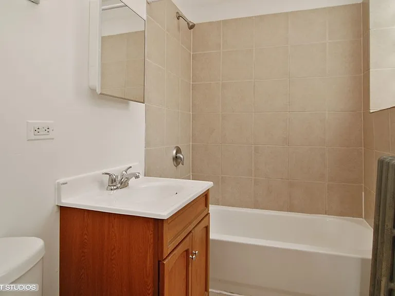 5800 W Iowa — Photo 11
