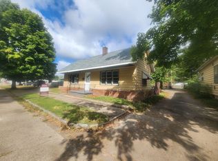 1414 Sycamore St, Terre Haute, IN 47807