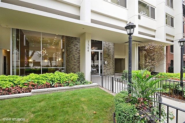 1st image of 1344 N Dearborn Pkwy #12A