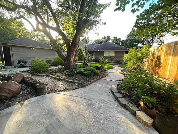 5th image of 9623 Richmond Ave #9623