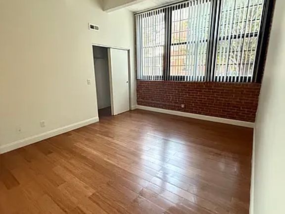 3rd image of 535 Roosevelt Ave APT 408