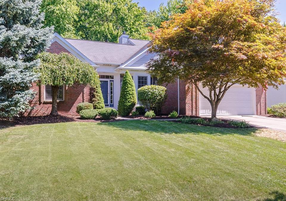 1st image of 18633 Walnut Dr