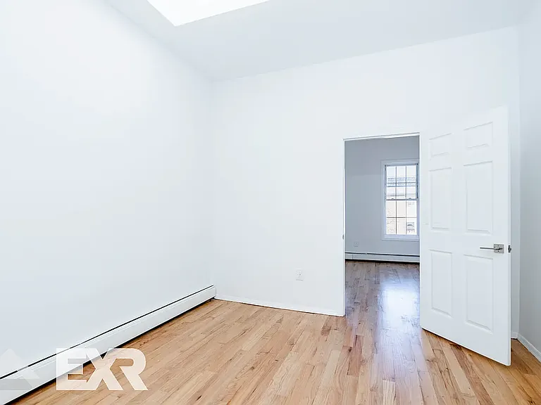 68 Covert St #3B — Photo 9