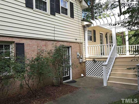2nd image of 222 W Hood St