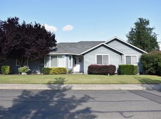 2100 N Star Dr, Grants Pass, OR