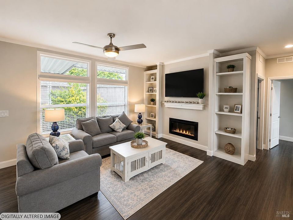 2nd image of 106 Sequoia Circle