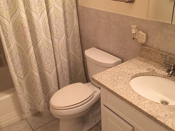 4th image of 240 S Oak Park Ave APT 302