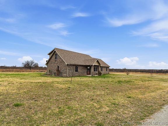 4th image of 16145 E 255th Rd