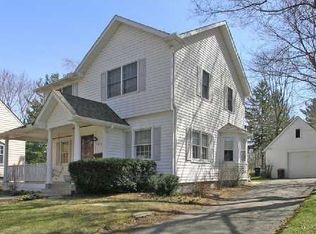 126 Fairview Dr, Ann Arbor, MI 48103