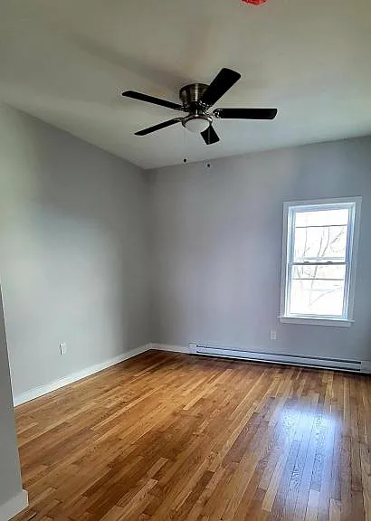 75 Campbell St — Photo 2