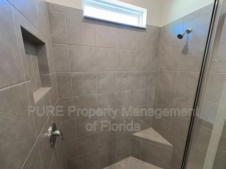 4122 NW 48th Terrace Rd — Photo 40