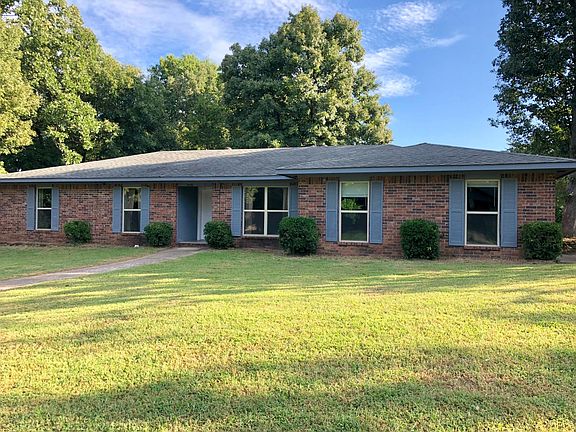 2nd image of 2430 E Twin Oaks Ct
