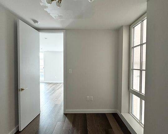 5th image of 7506 16th Ave Floor 3