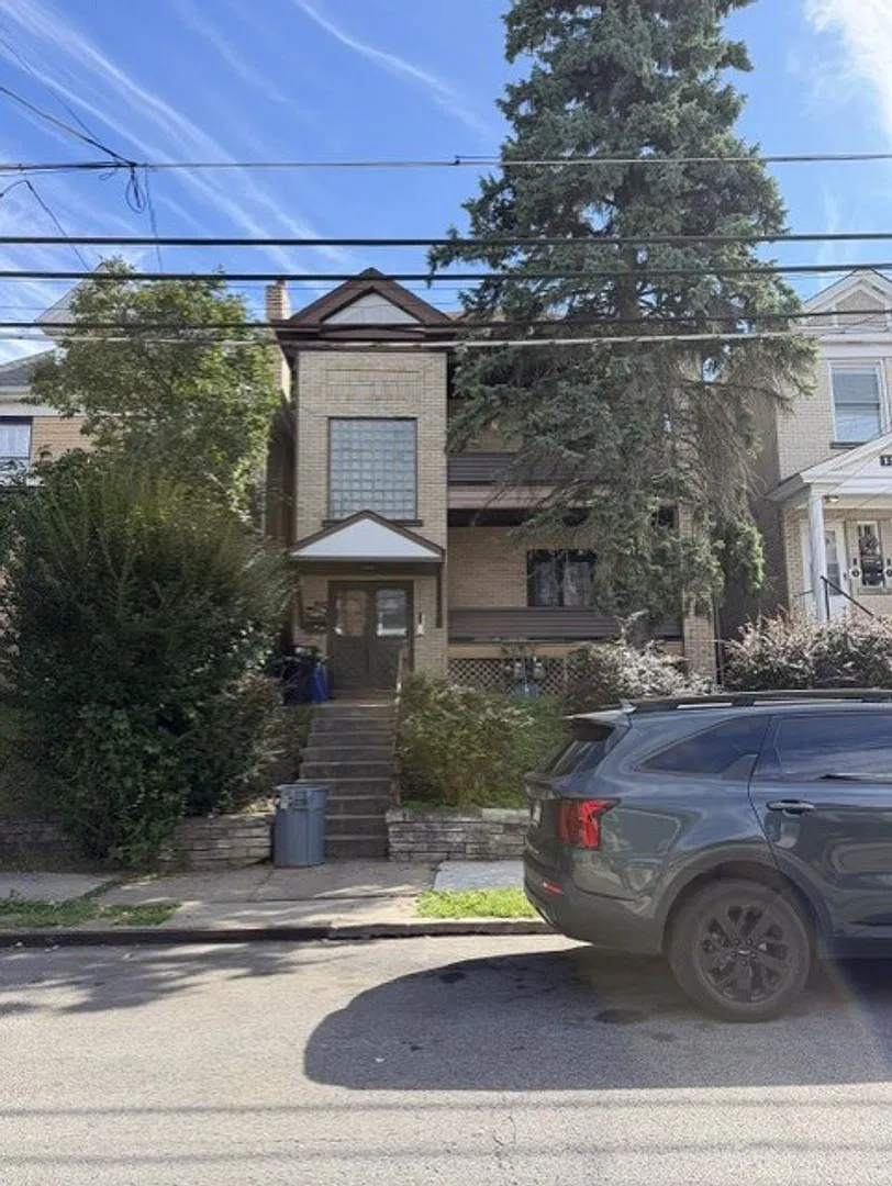 1525 Beechview Avenue — Photo 1