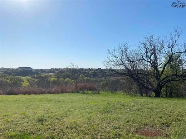 4515 Woodcrest Cir, Wichita Falls, TX 76309