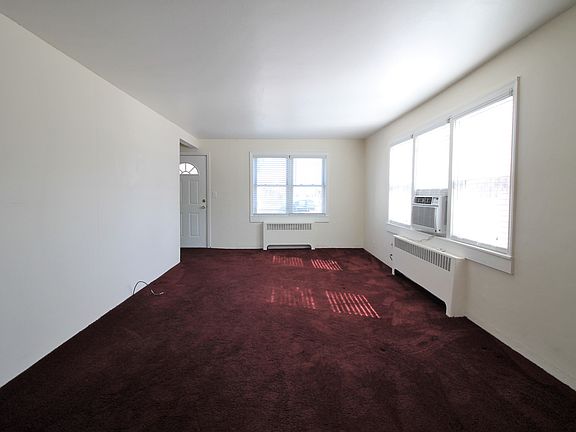 5th image of 318 Hawkins Ave