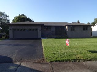 251 Carmas Dr, Rochester, NY 14626